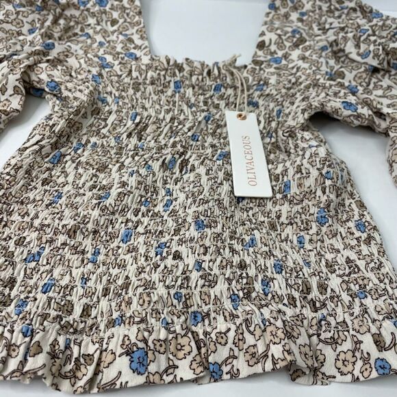 New!Olivaceous Top| 100% rayon| Small|ribbed| soft| cropped| stretchy|floral - Picture 8 of 16